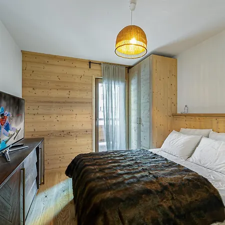 T3 Avec Parking A 100m Des Pistes A Courchevel, 6 Couchages - Fr-1-563-61 Apartment